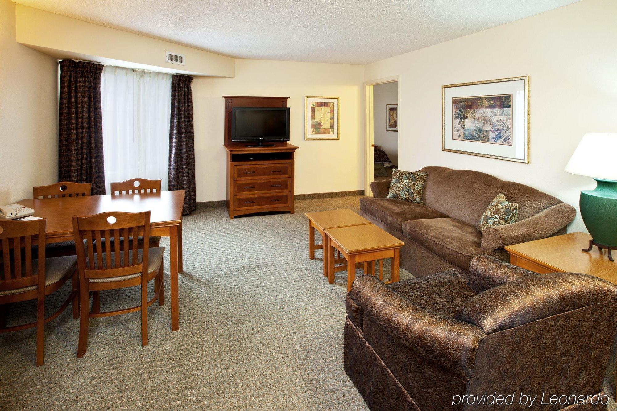 Staybridge Suites Louisville - East By Ihg Bilik gambar